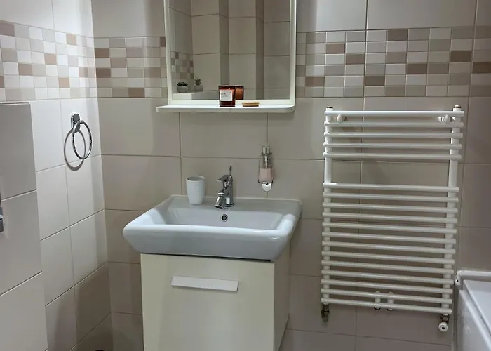 Rbc With Garden View And Parking * Κλουζ-Ναπόκα